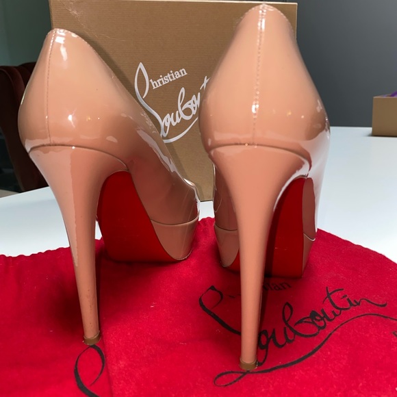 ✨Christian Louboutin Bianca 120 Nude Heels✨ - Picture 3 of 16